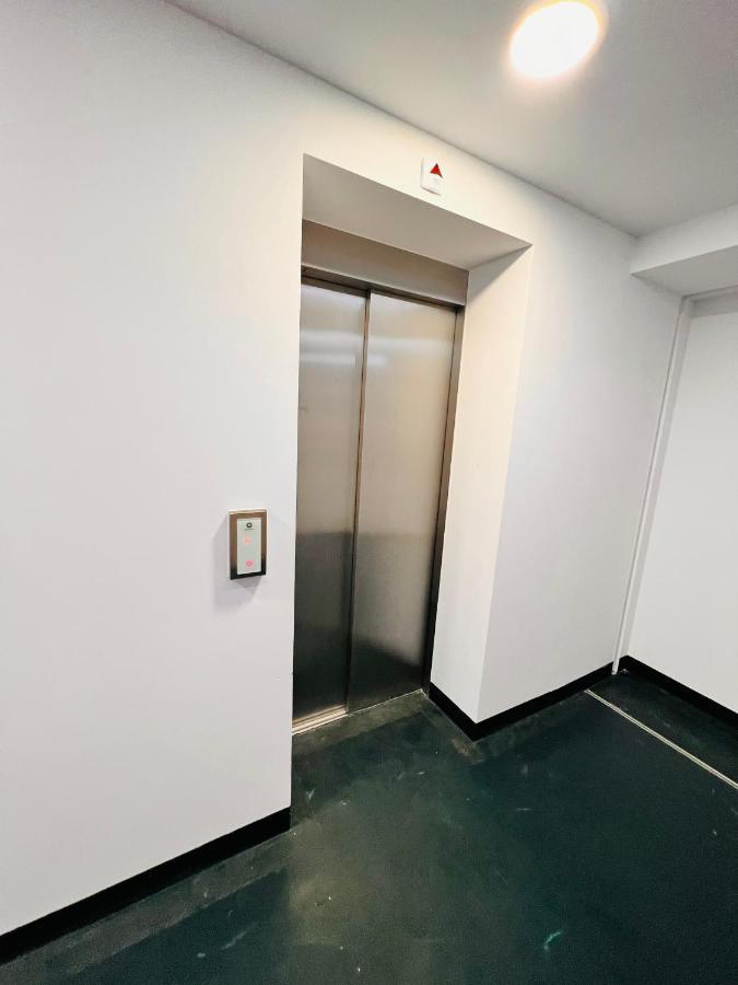 Cosy Stay Bukares Bagian luar foto