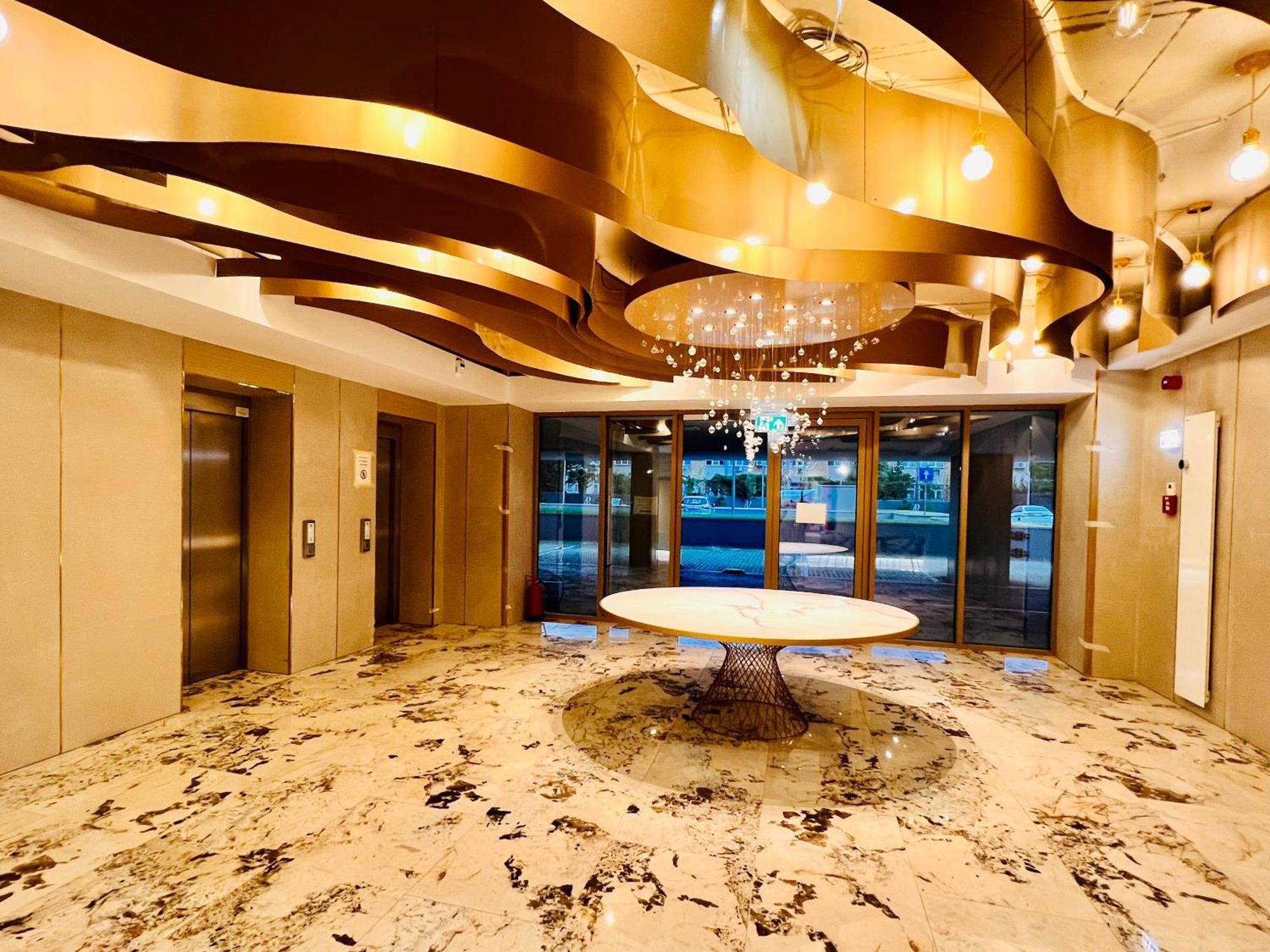 Cosy Stay Bukares Bagian luar foto